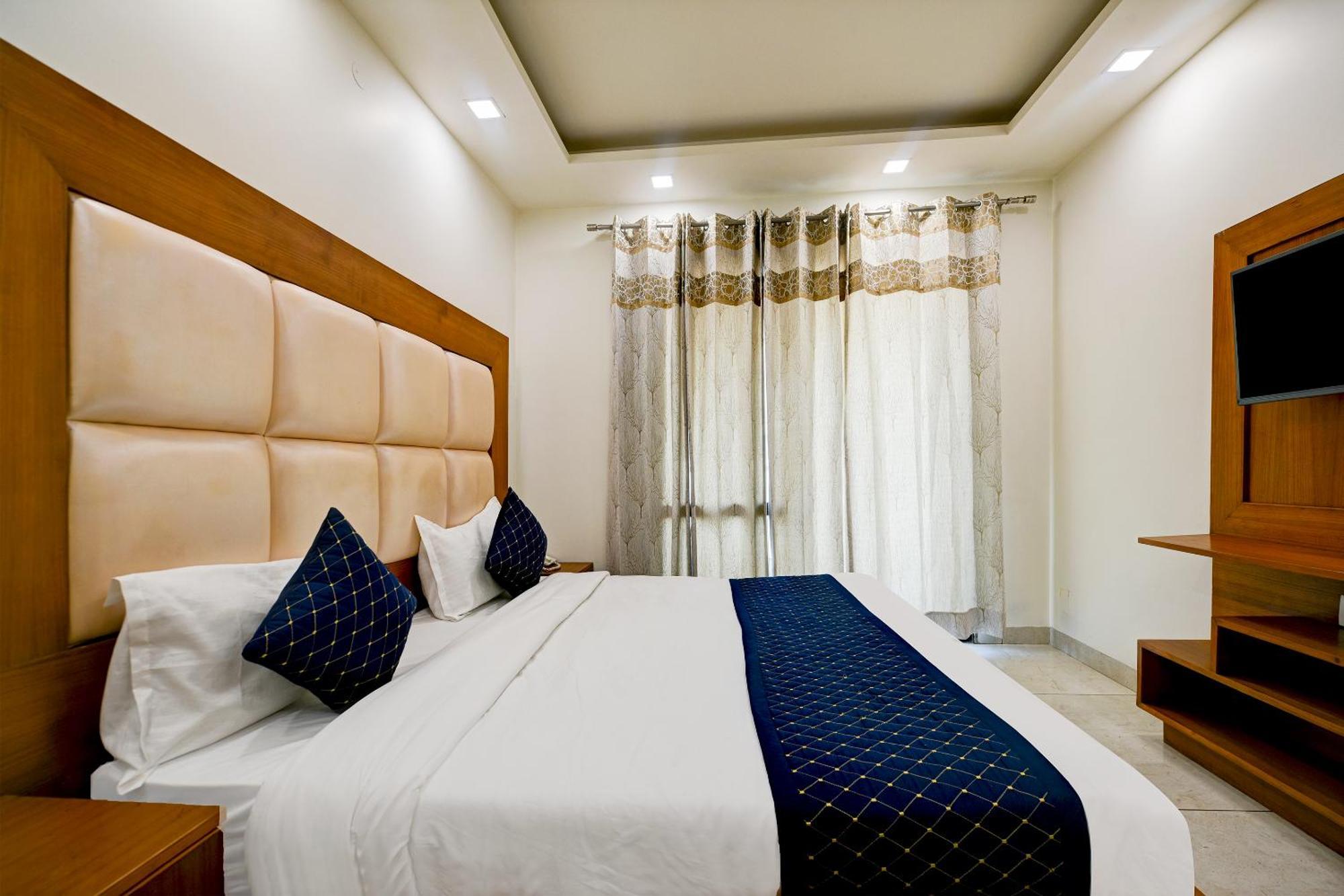 Hotel Leaf 9 Boutique, Near Golf Course Road And Galleria Market Gurgaon Exterior foto